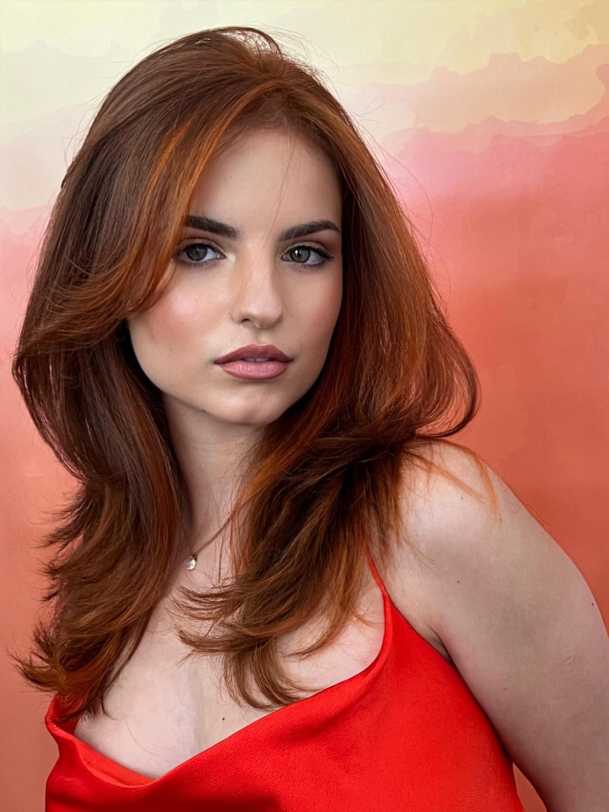 Retrato de beleza ruiva para passarela